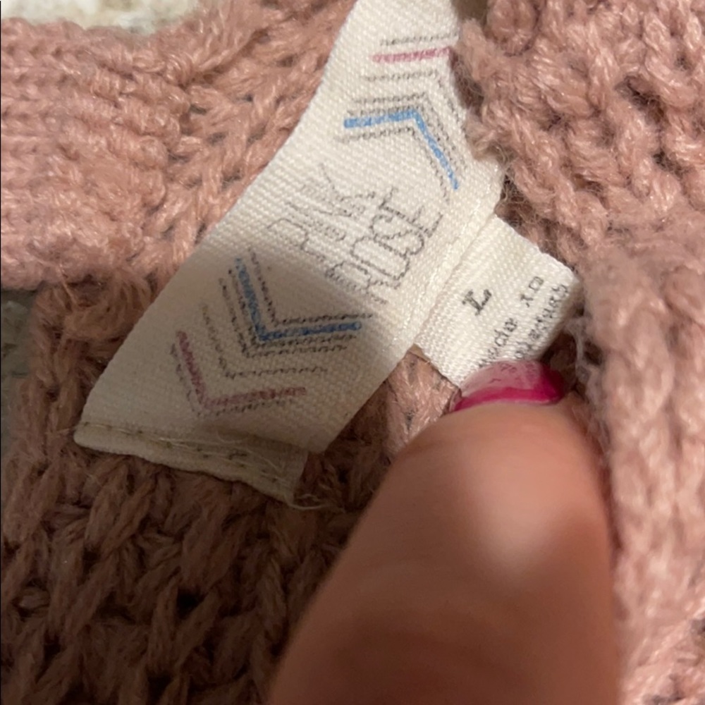 Sweater - Picture 2 of 6